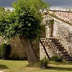La Vayssade - De Charme - 6 Pers - Piscine Jacuzzi & Truffes Ferienhaus Lalbenque