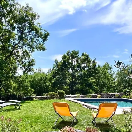 La Vayssade - De Charme - 6 Pers - Piscine Jacuzzi & Truffes Hébergement de vacances *