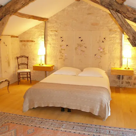 La Vayssade - De Charme - 6 Pers - Piscine Jacuzzi & Truffes Hébergement de vacances